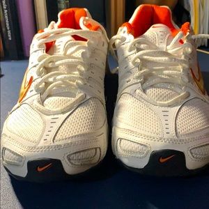 Women’s Nike Tennis Shoes